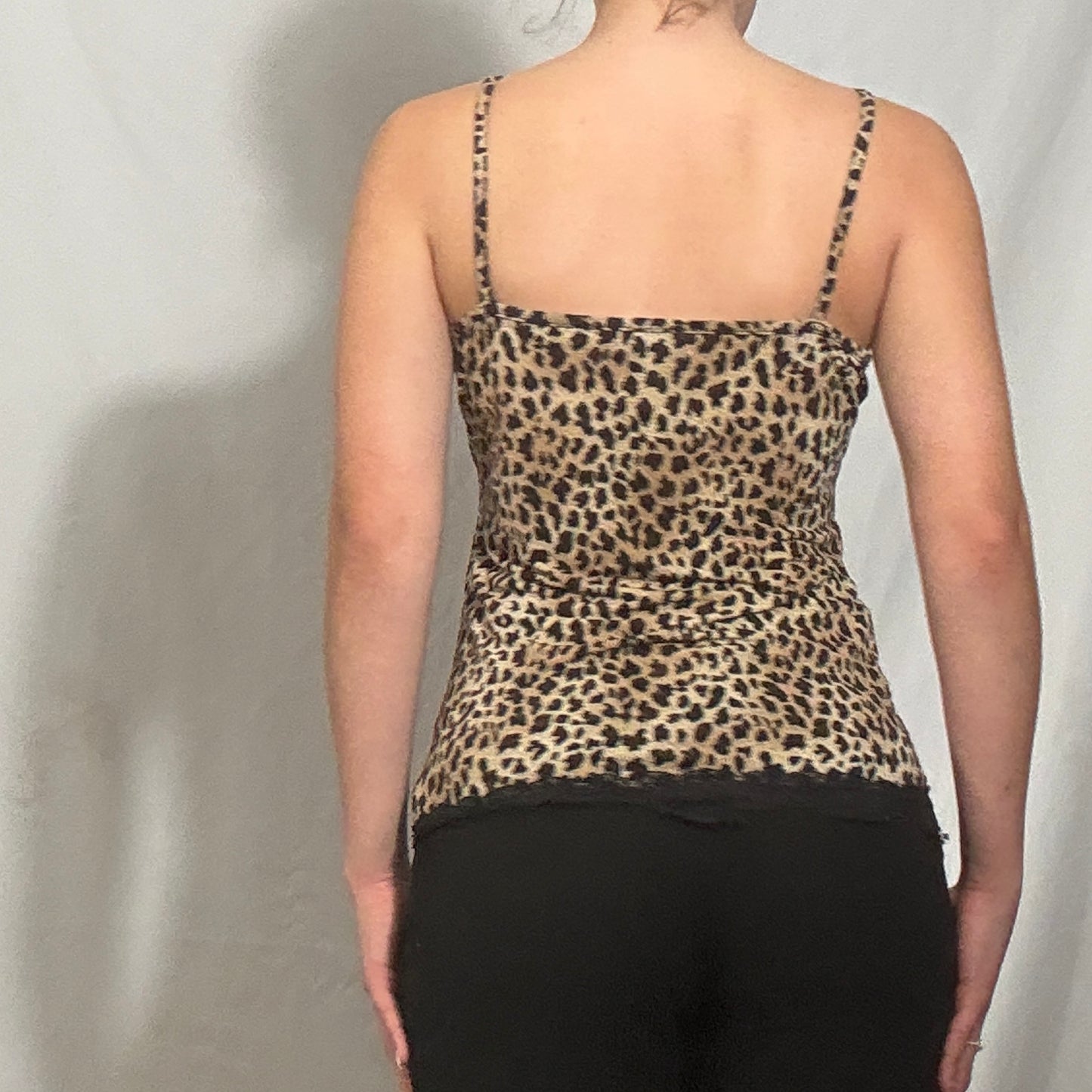 Vintage Y2K Leopard print cami with lace detailing and adjustable straps - Small