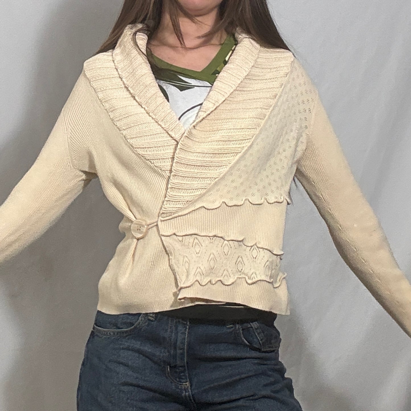 Vintage Y2K Cream and white knit sweater with ruffle detailing and button detail - Small